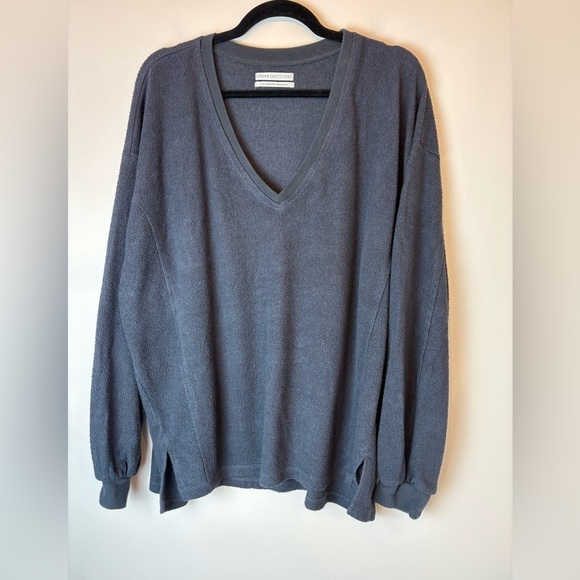 Urban Outfitters Sweaters - Urban Outfitters  V-Neck Gray Fuzzy Soft Sweater Women’s Size Large Cozy